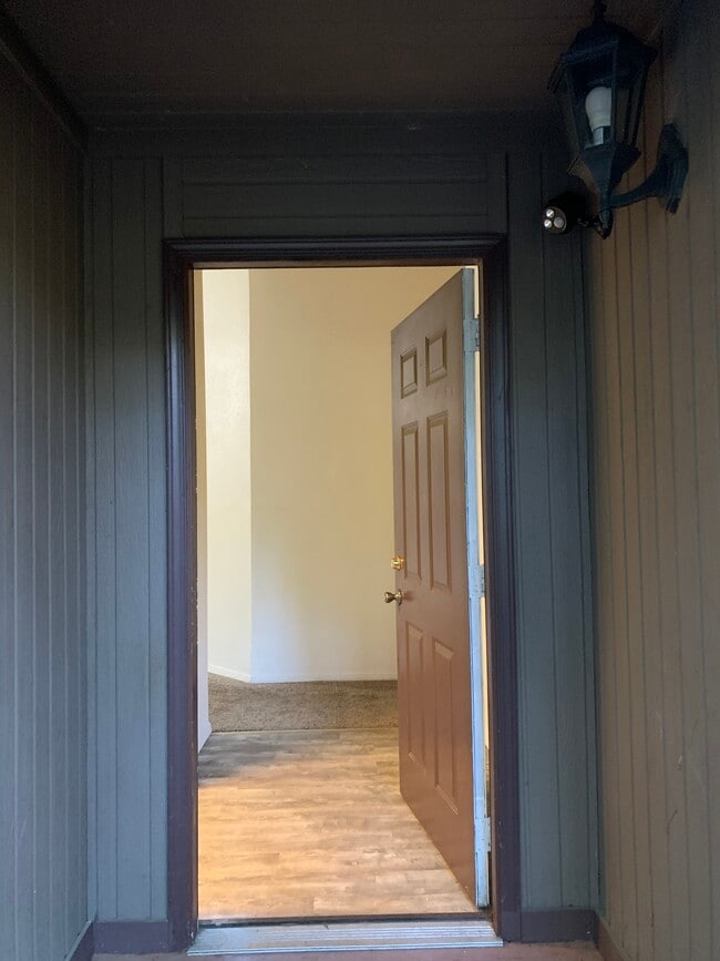 Building Photo - 14424 Wycliff Way