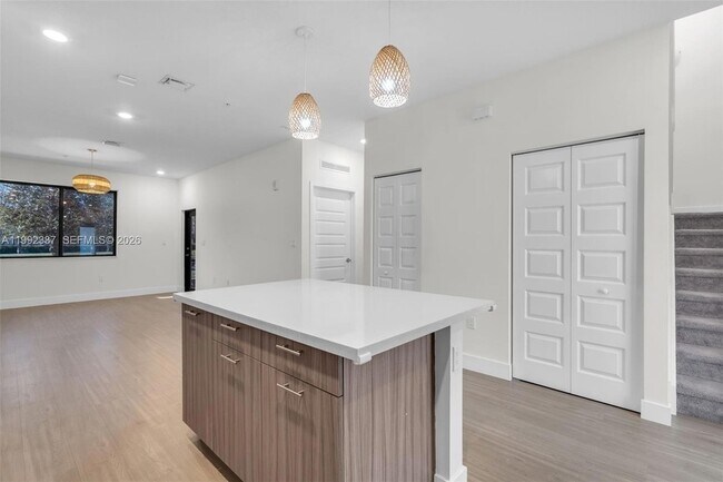 Building Photo - 8363 NW 41st St