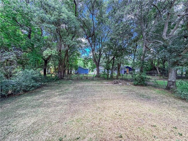 Building Photo - 63 Macks St