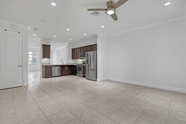 Building Photo - 8332 Cocoplum Sound Ln