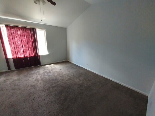 Building Photo - 369 Springmist Ct