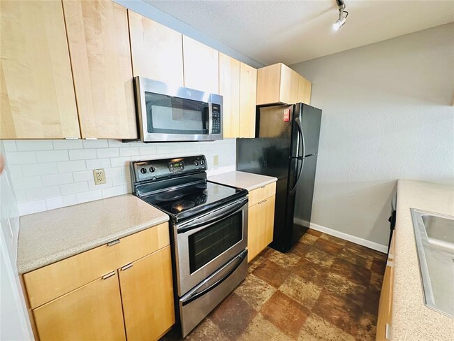 Building Photo - 3428 Willowrun Dr