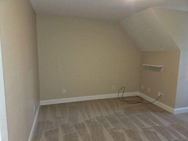 Building Photo - 1401 Dollard Town Rd