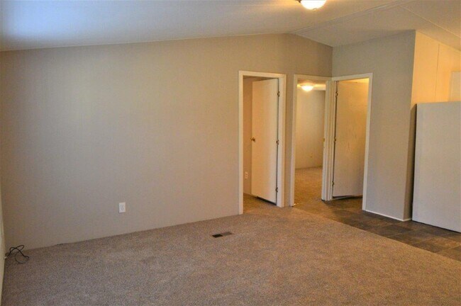 Building Photo - 2727 Bettis Tribble Gap Rd