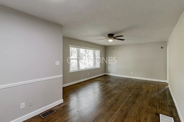 Building Photo - 724 84th St S