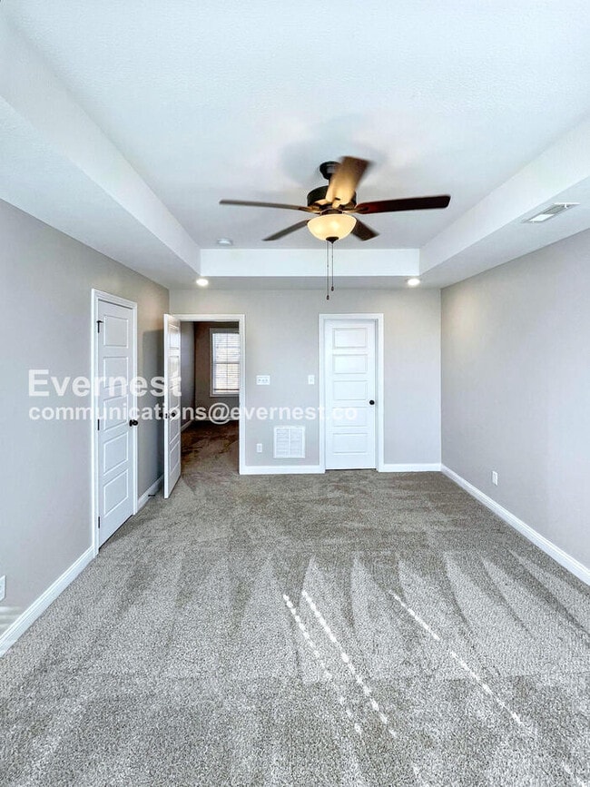 Building Photo - 1101 Cardinal Crk Dr