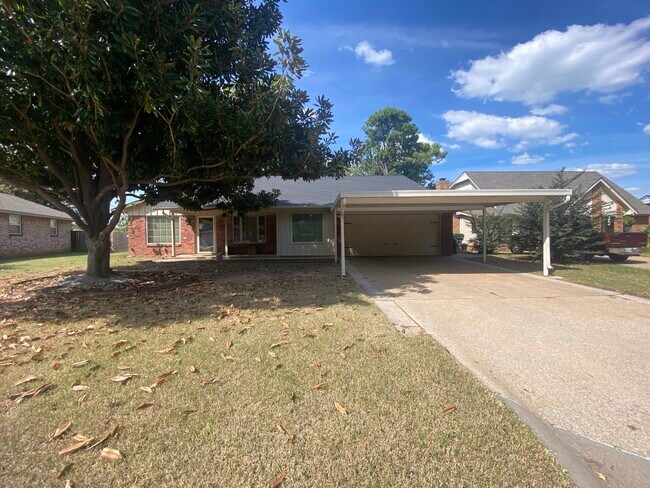 Primary Photo - 1525 Cherry Stone St