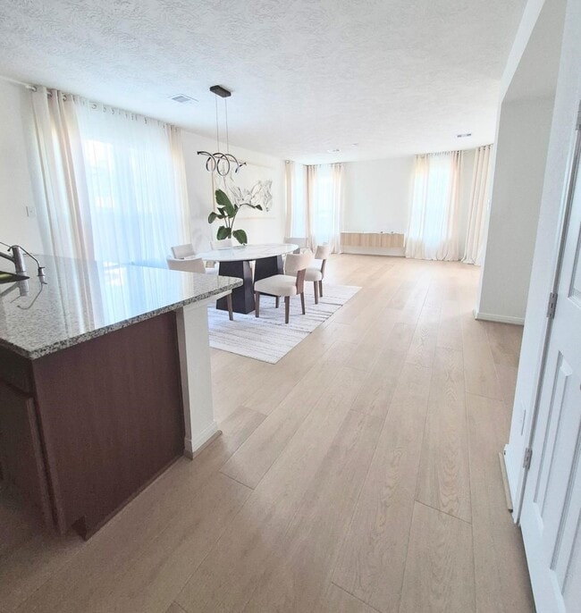 Building Photo - 41818 Buckskin Basin Ln