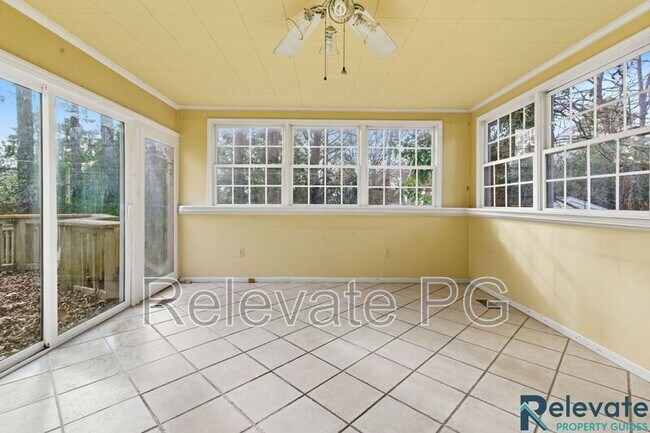 Building Photo - 8903 Freestone Ave