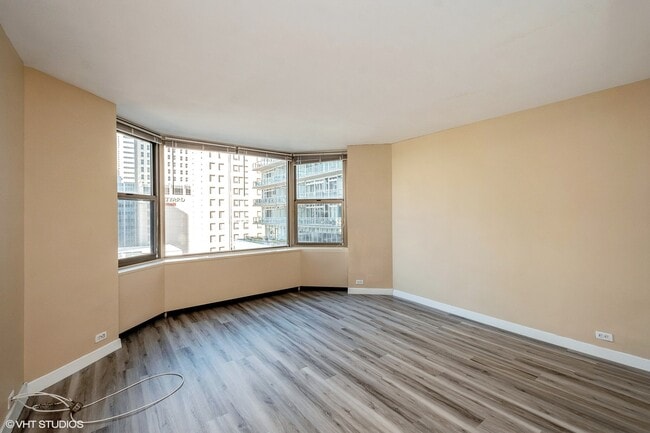 Building Photo - 535 N Michigan Ave