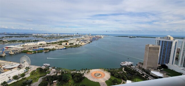 Primary Photo - 50 Biscayne Blvd