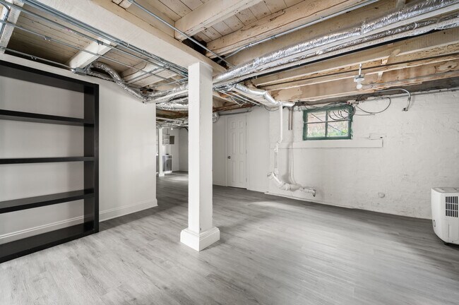 Building Photo - 1504 Ashland Ave
