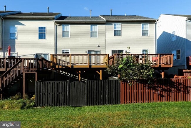 Building Photo - 3317 Hibiscus Ct