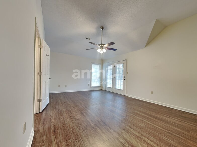 Building Photo - 4343 Shiney Point Cv