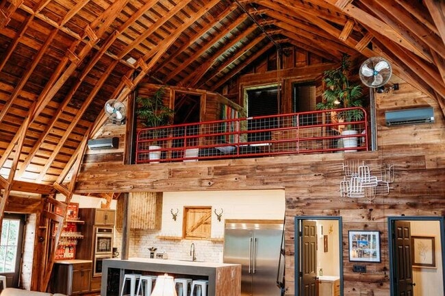 Building Photo - 19920 NW Farley Hampton Rd