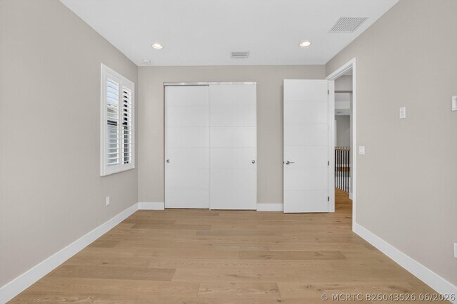 Building Photo - 17089 Rainbow Fls Trl