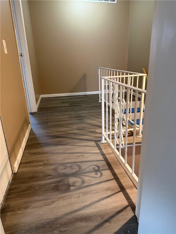 Building Photo - 553 French Rd