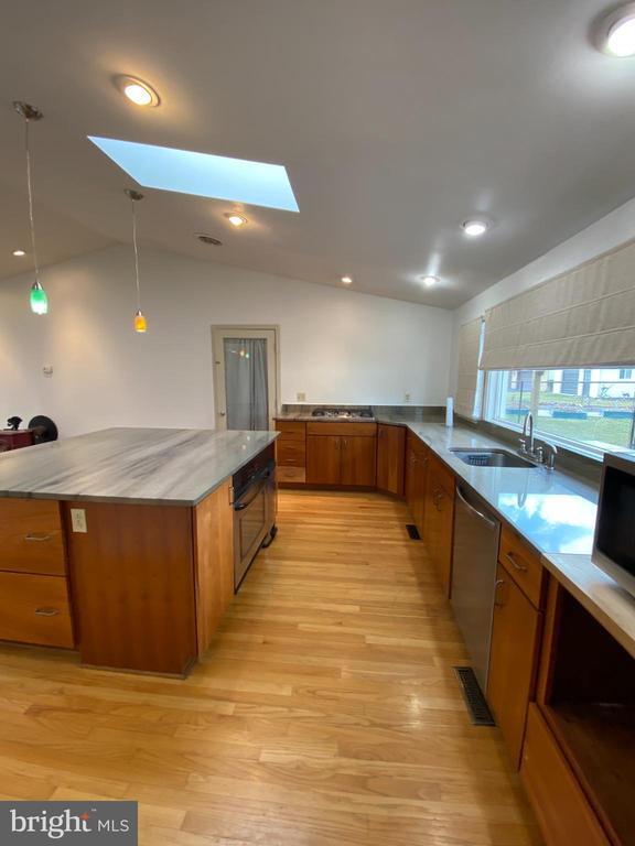 Building Photo - 1030 Georgia Ave