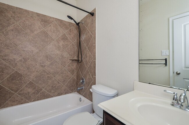 Building Photo - 9971 Boulder Bend Ln