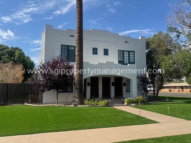 Building Photo - 541 W Monte Vista Rd