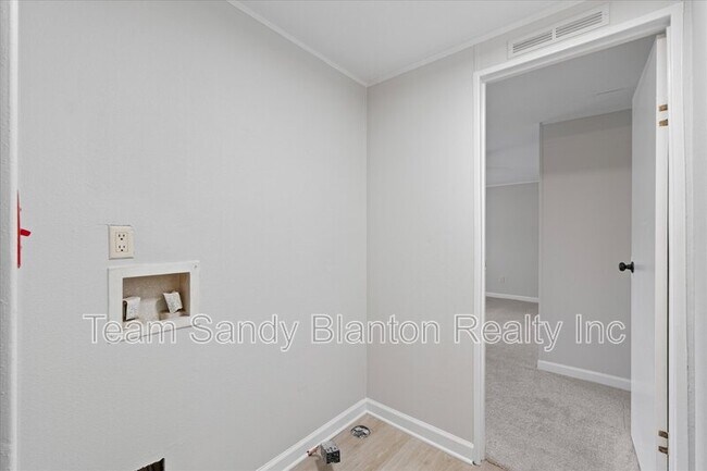 Building Photo - 3516 N S St