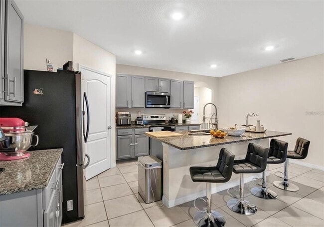 Building Photo - 5384 Hickory Downs Wy