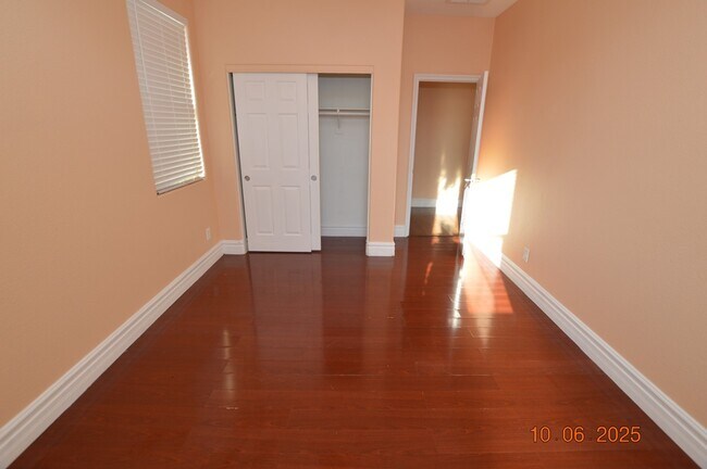 Building Photo - 638 Harvester Course Dr