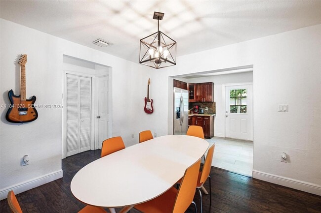 Building Photo - 154 NW 45th St