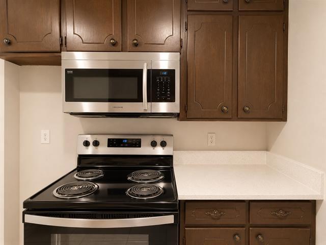 Building Photo - 930 Lindy Ct