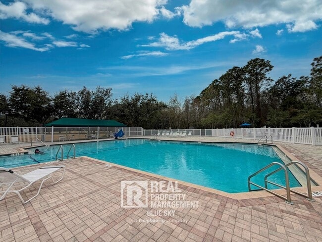 Building Photo - 5238 Gato Del Sol Cir