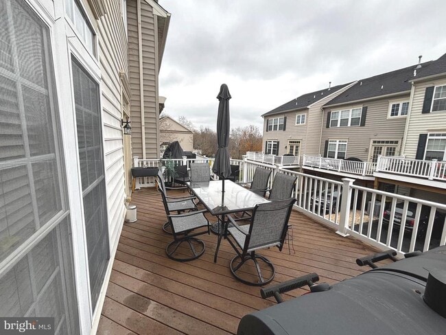 Building Photo - 3120 King Ln