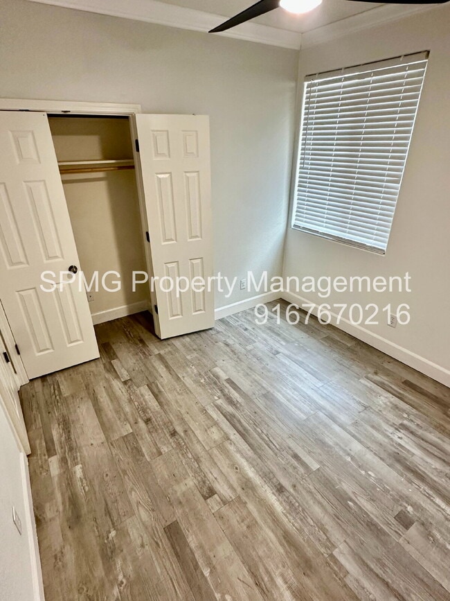Building Photo - 5755 Bridgecross Dr