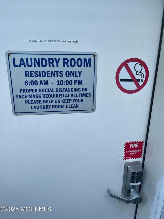 Building Photo - 100 3rd Ave