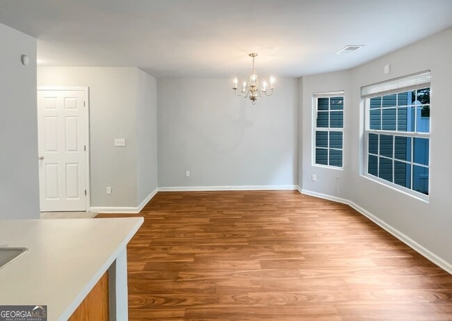 Building Photo - 3162 Kingswood Glen