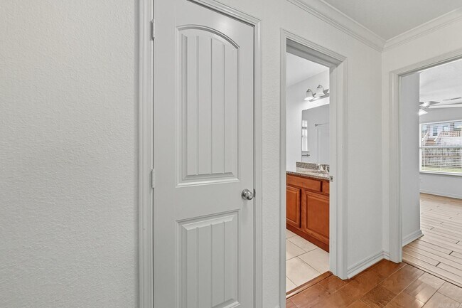 Building Photo - 17317 Crooked Oak Dr