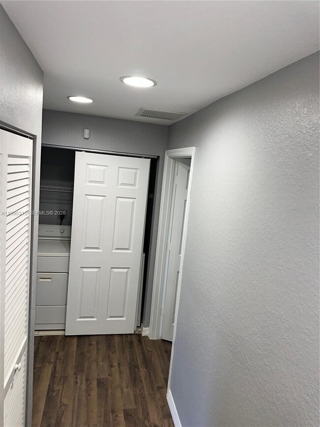 Building Photo - 6053 SW 19th Pl