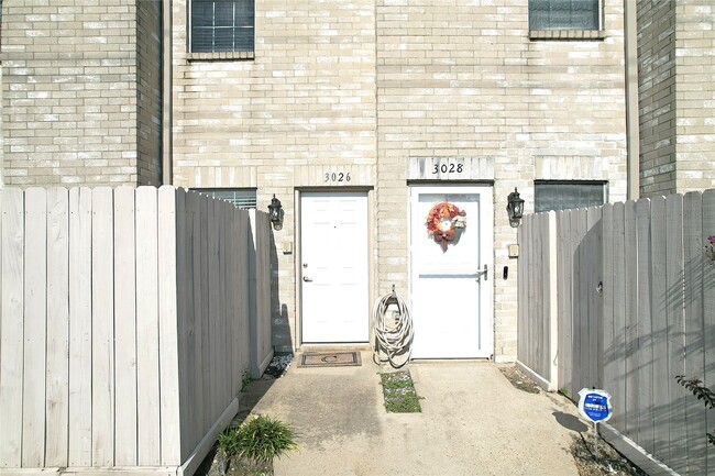 Primary Photo - 3026 Holly Hall St