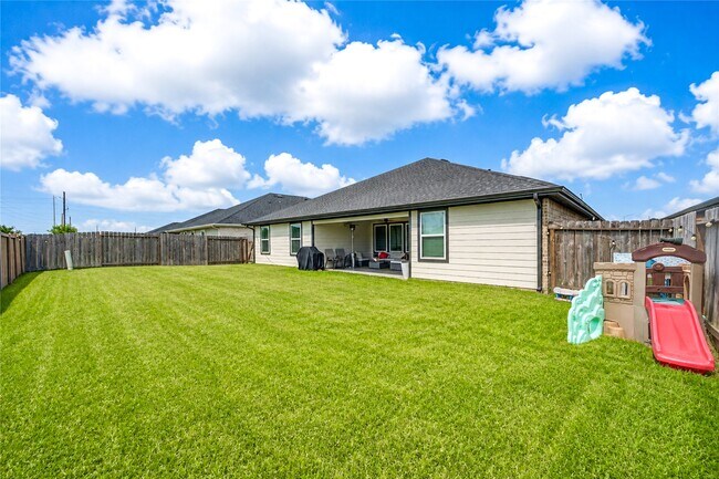 Building Photo - 3238 Derry Hill Dr