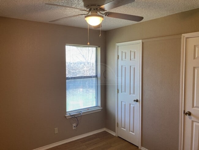 Building Photo - 2707 Sidewinder Dr
