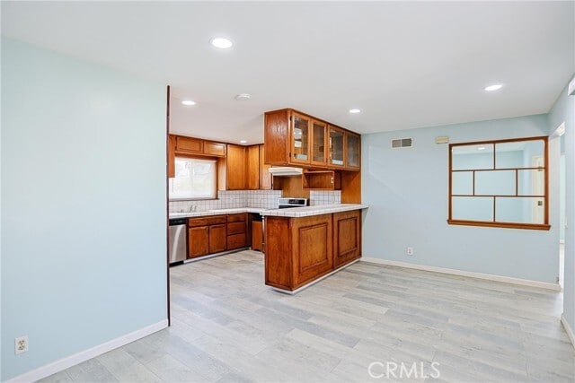 Building Photo - 17530 Chestnut St