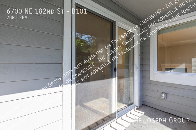 Building Photo - 6700 NE 182nd St