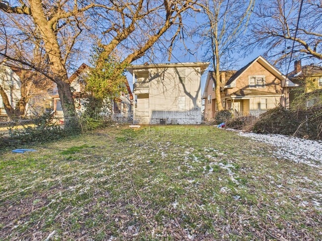 Building Photo - 2424 Norton Ave