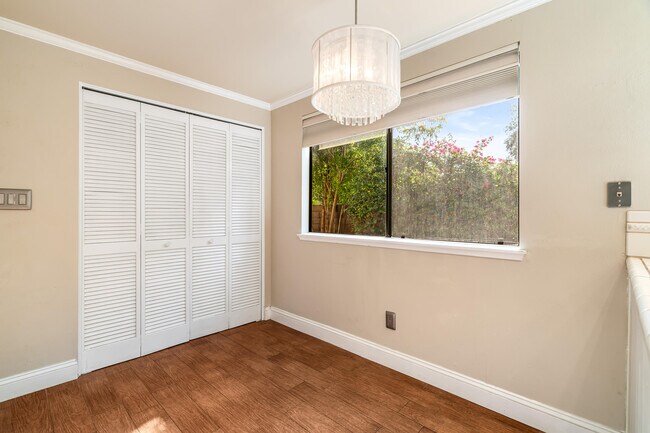 Building Photo - 37 Santo Domingo Dr