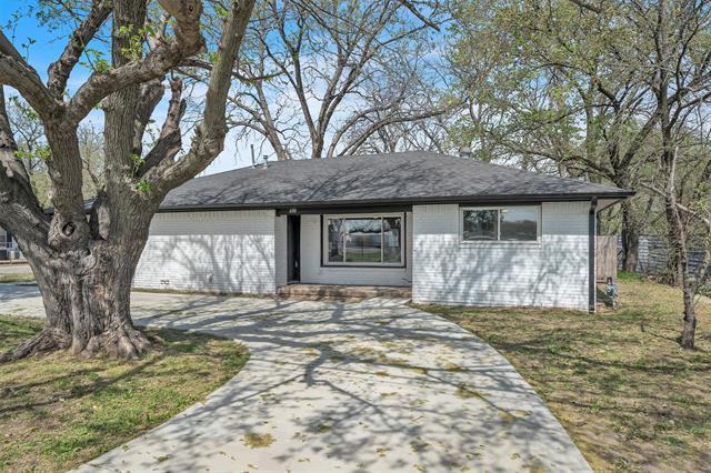 Building Photo - 600 N Mill St