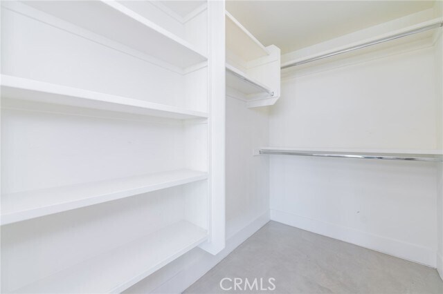 Building Photo - 482 S Arroyo Pkwy