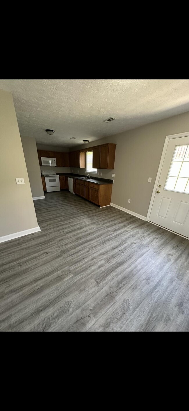 Building Photo - 1049 Blackwell Ct