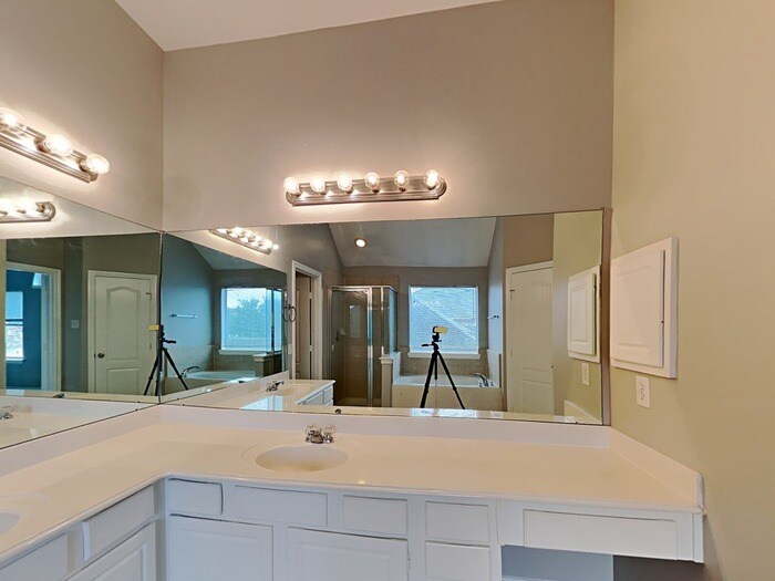 Building Photo - 24914 Mason Trail Dr