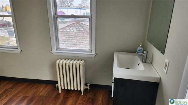 Building Photo - 2505 Freemansburg Ave