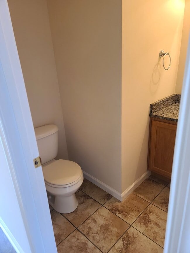 Building Photo - 3 Bedroom Townhome for Rent in Waynesboro