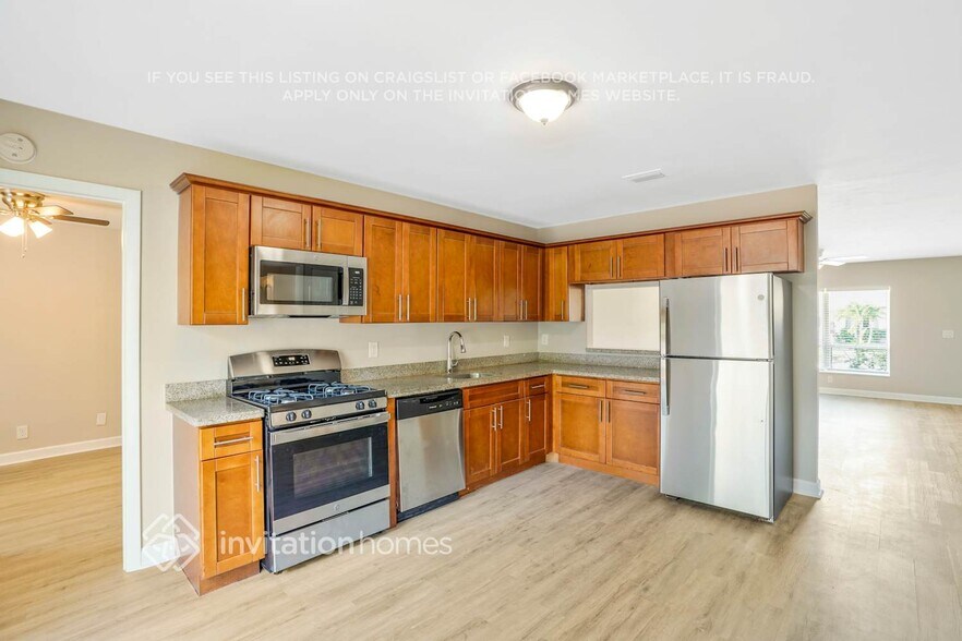 Building Photo - 6070 Lambeth Cir